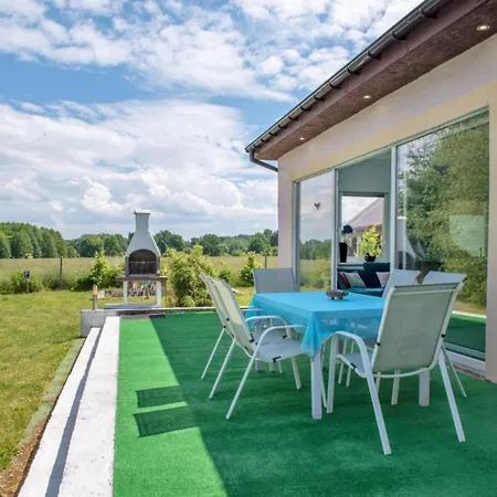 Luxurious With Swimming Pool Casa vacanze