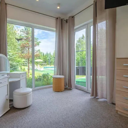 Casa vacanze Luxurious With Swimming Pool