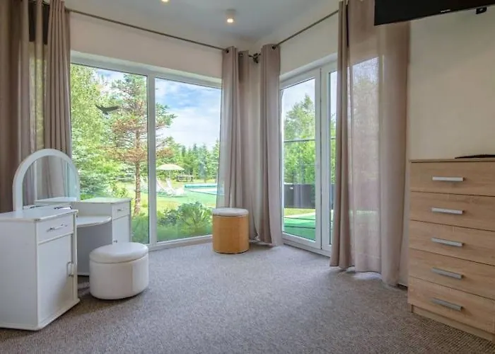 Holiday home Luxurious With Swimming Pool *