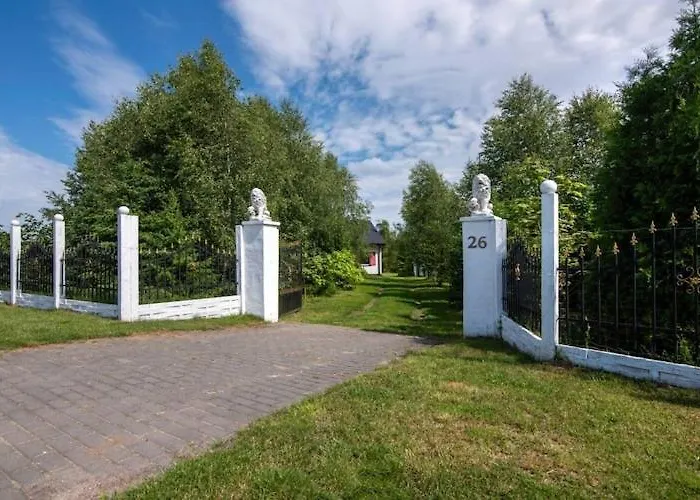 Holiday home Luxurious With Swimming Pool