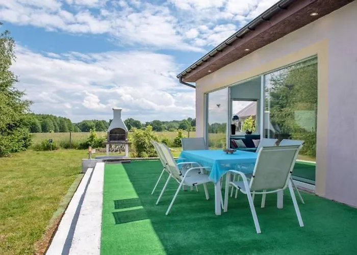 Holiday home Luxurious With Swimming Pool Krzemienna (West Pomeranian)